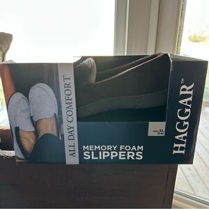 Haggar Men’s Brown Memory Foam Slip-On Slippers